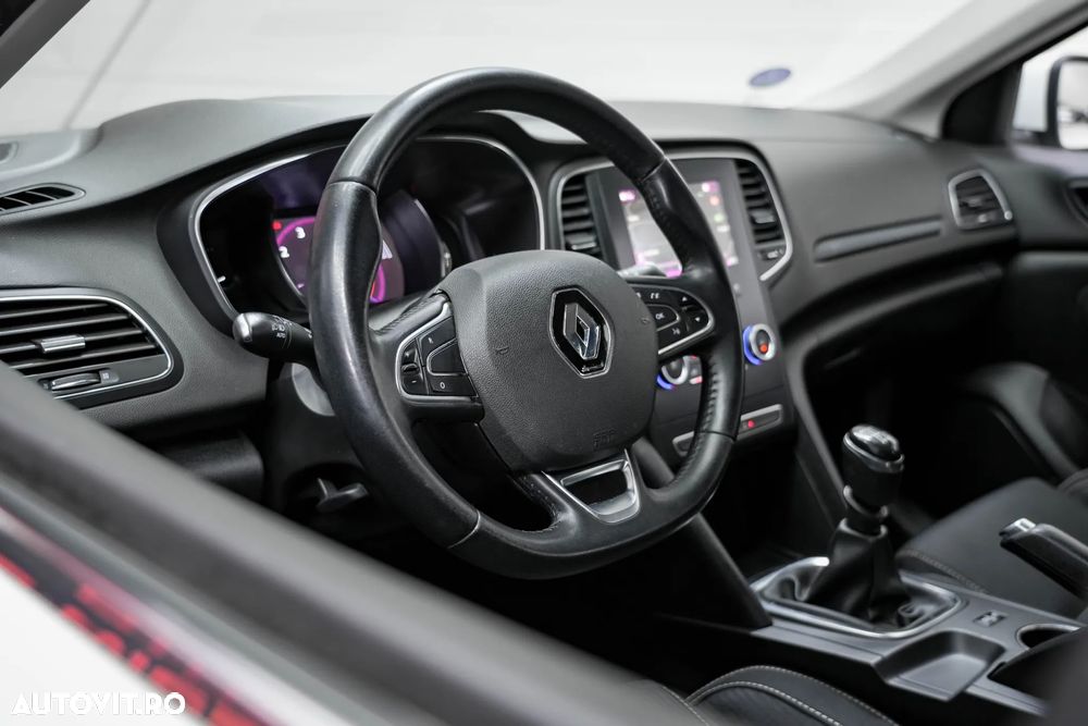 Renault Megane - 7