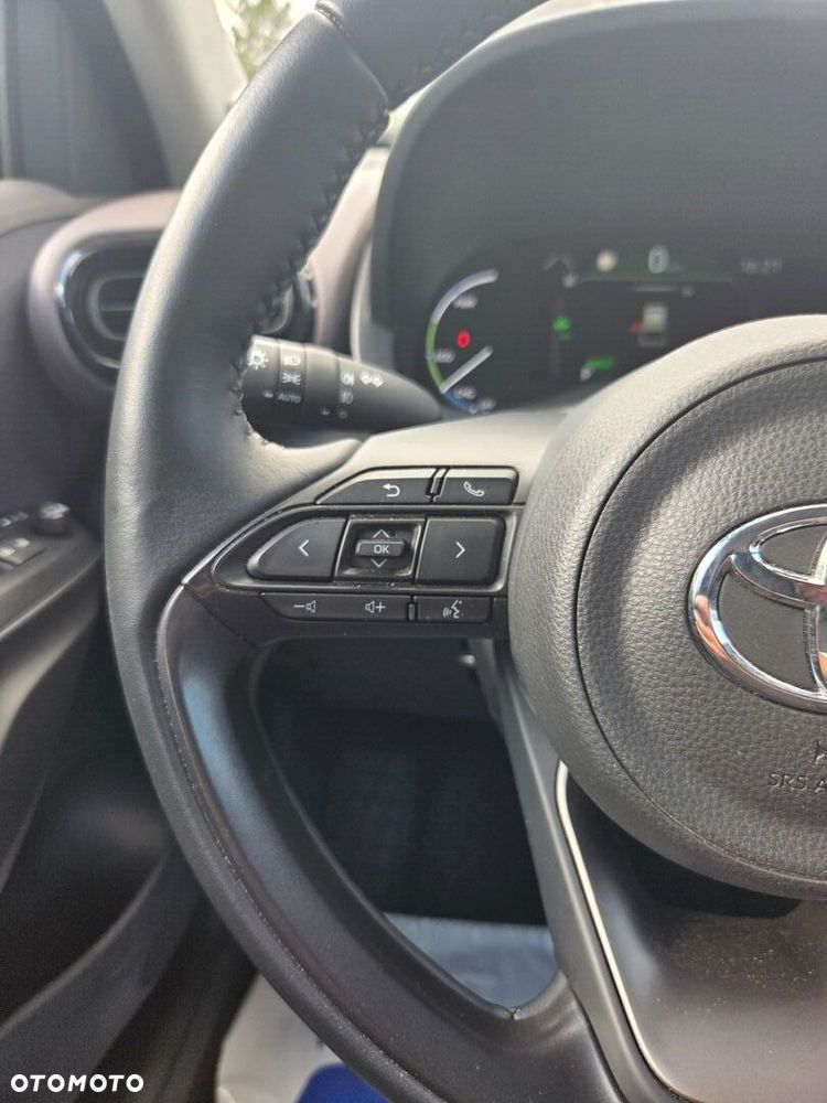 Toyota Yaris Cross - 18