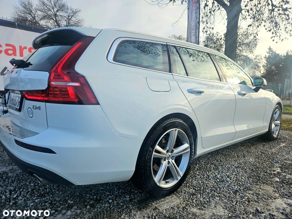 Volvo V60 D4 Momentum - 18