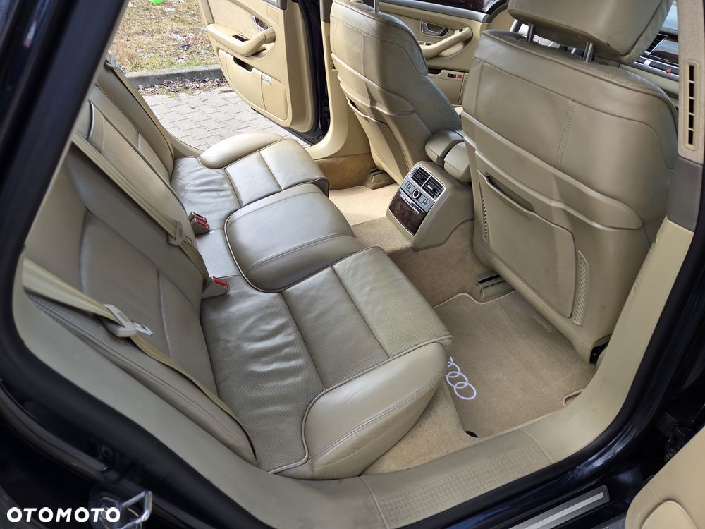 Audi A8 4.2 TDI Quattro - 16