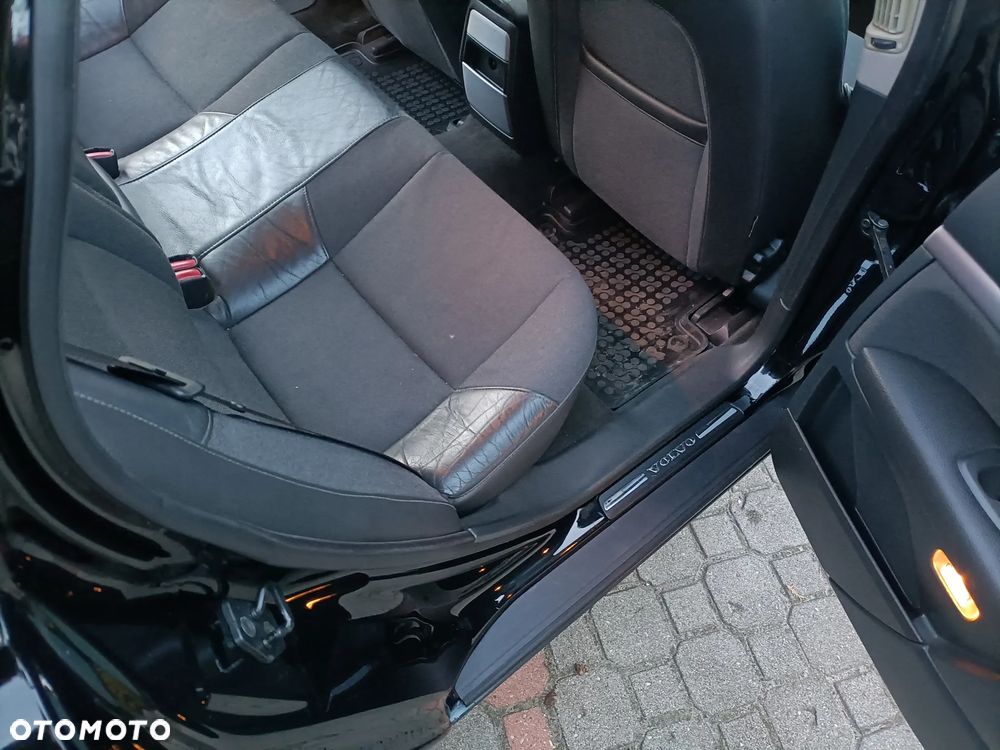 Volvo S80 2.5T AWD Black Edition - 5