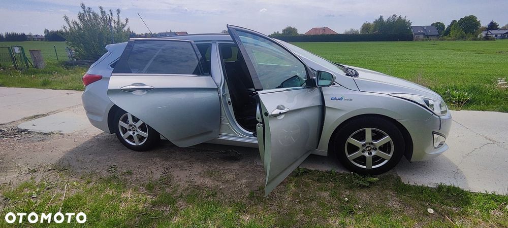 Hyundai i40 Kombi blue 1.7 CRDi Classic - 15