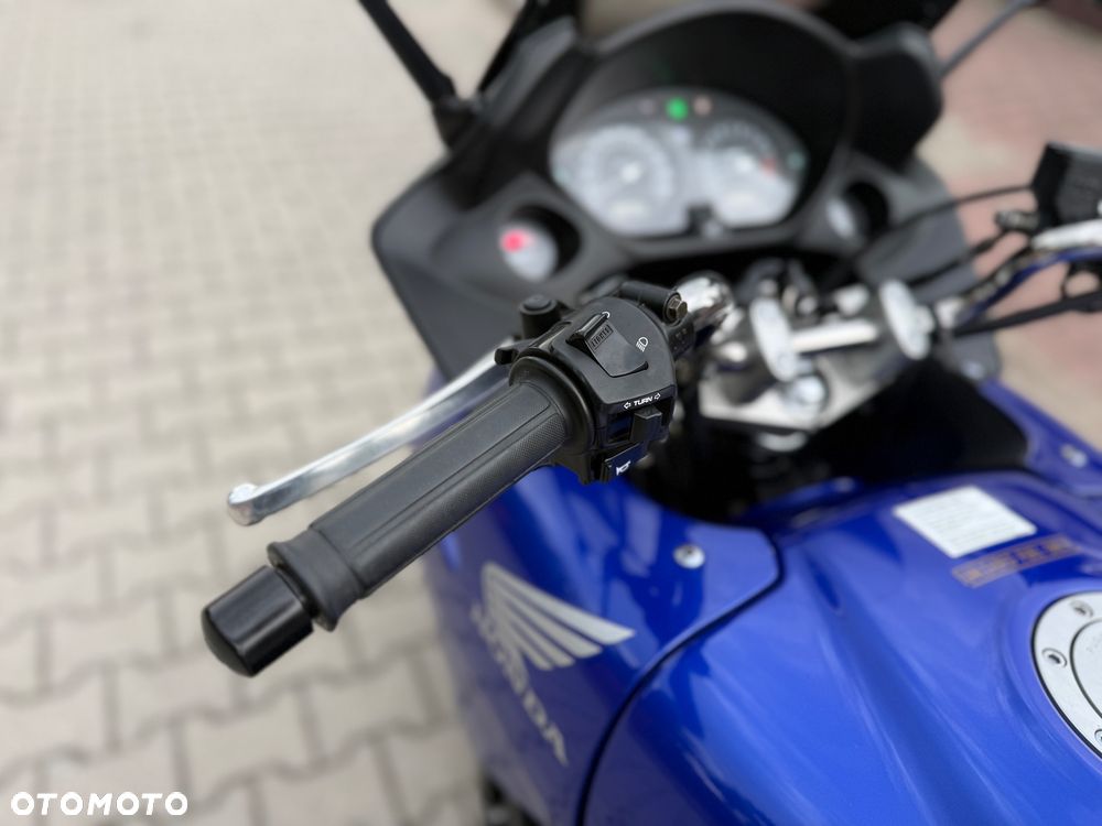 Honda CBF - 25