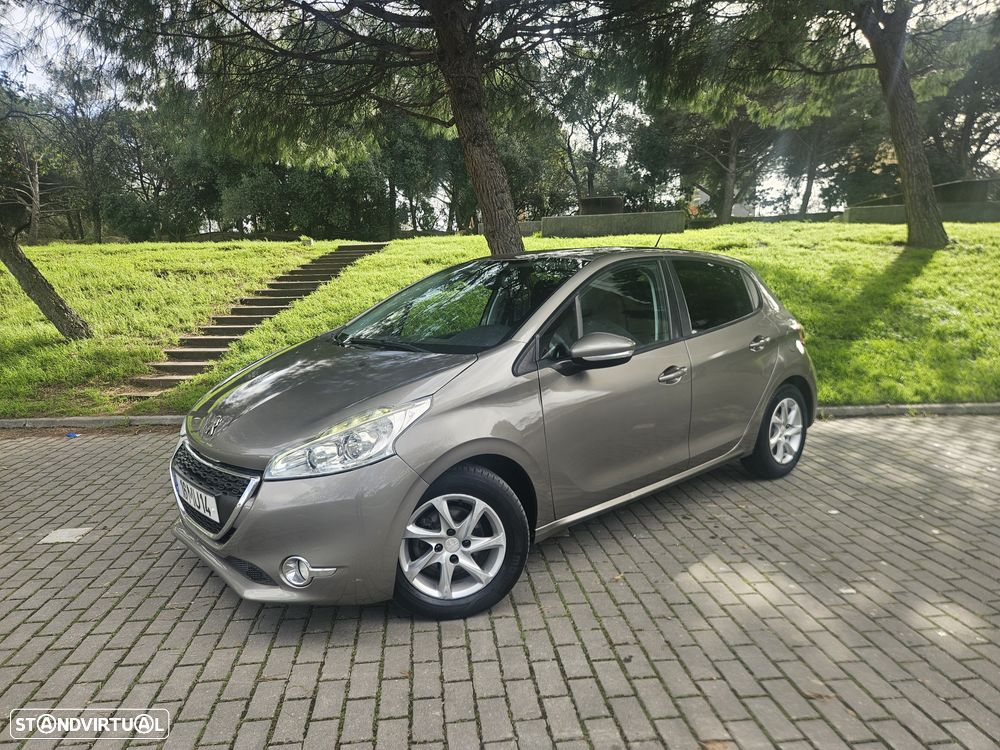 Peugeot 208 1.4 HDi - 10