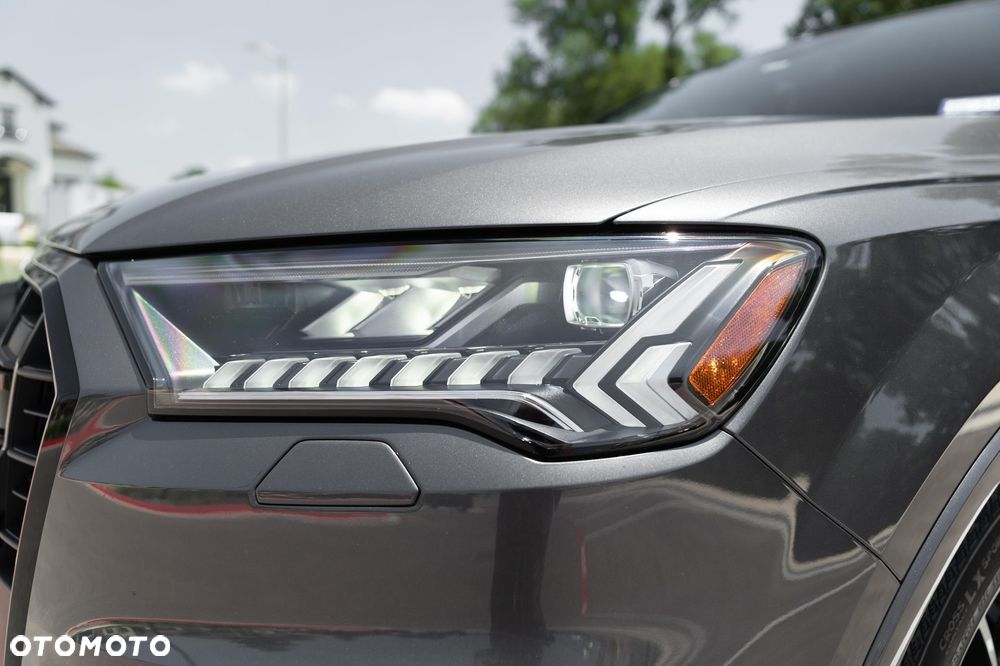 Audi Q7 - 7