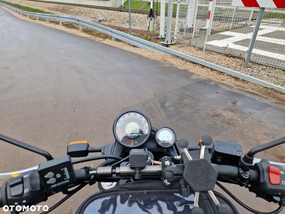 Royal Enfield Scram - 2