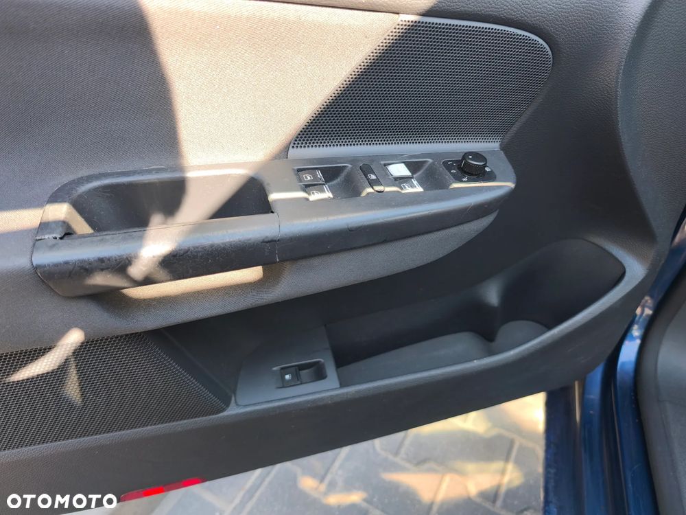 Volkswagen Jetta 1.6 FSI Trendline - 9