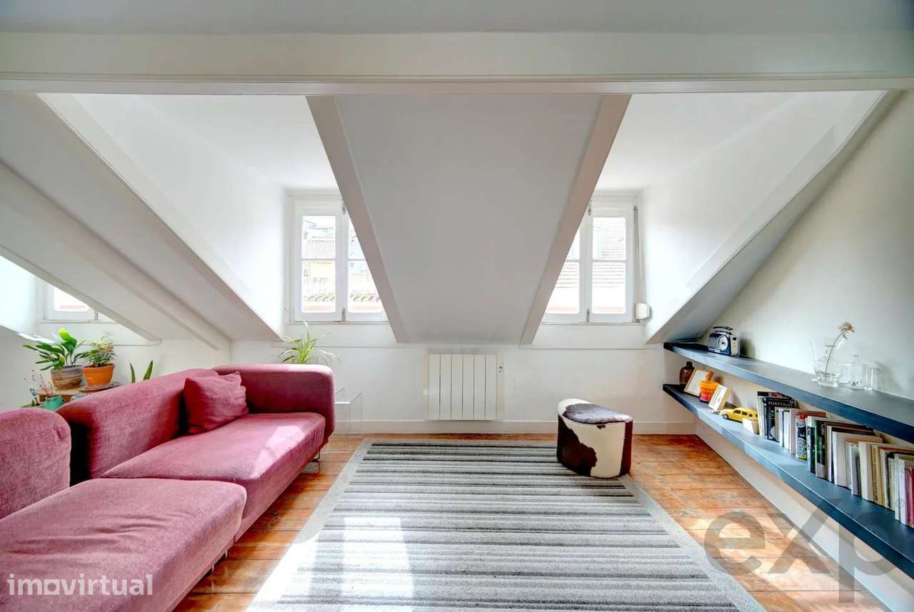 Apartamento T1 - Viver por cima de Lisboa, a dois passos do Largo do C - Grande imagem: 4/16