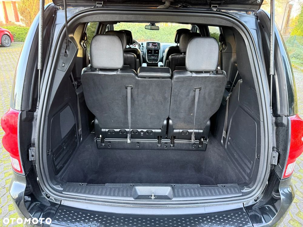 Dodge Grand Caravan 3.6 R/T - 29