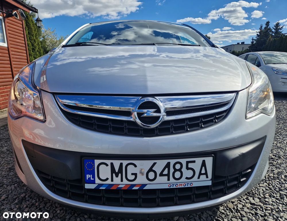 Opel Corsa 1.2 16V Essentia S&S - 5