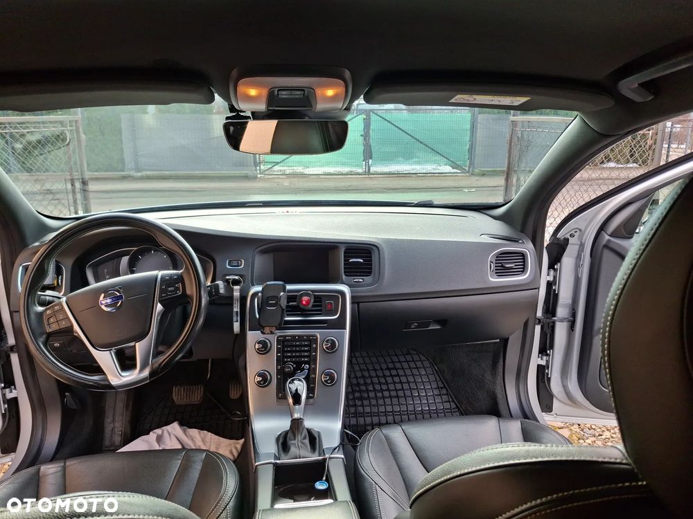 Volvo V60 D3 Geartronic Momentum - 11