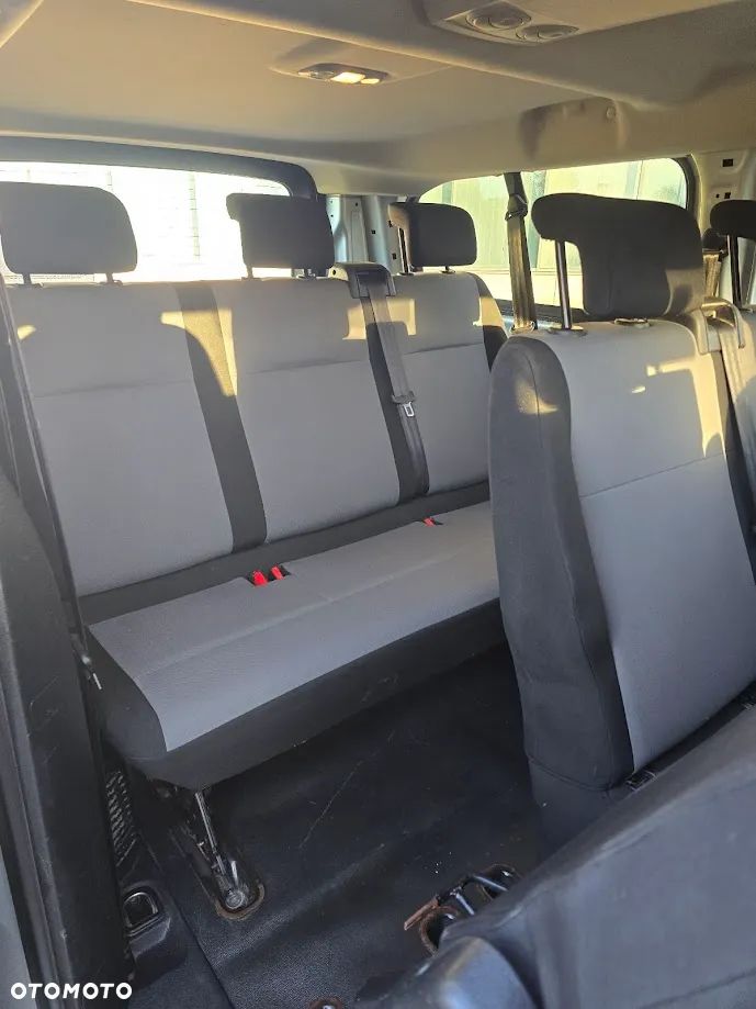 Peugeot Traveller - 27