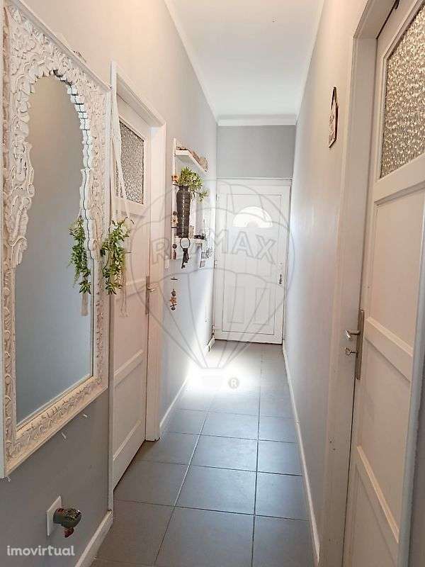 Moradia T2 para venda - Grande imagem: 2/18