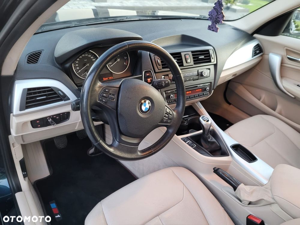 BMW Seria 1 116d EfficientDynamics Sport Line - 10