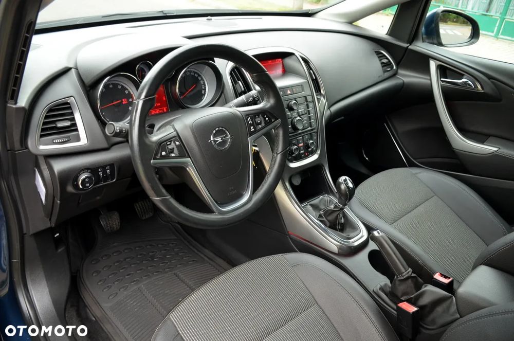 Opel Astra 1.4 T Sport - 24
