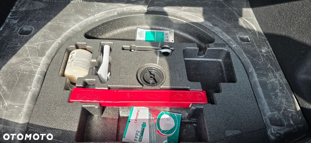 Ford Kuga 1.5 EcoBoost 2x4 Business Edition - 29