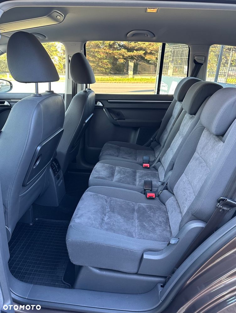 Volkswagen Touran 2.0 TDI DPF DSG Highline - 15