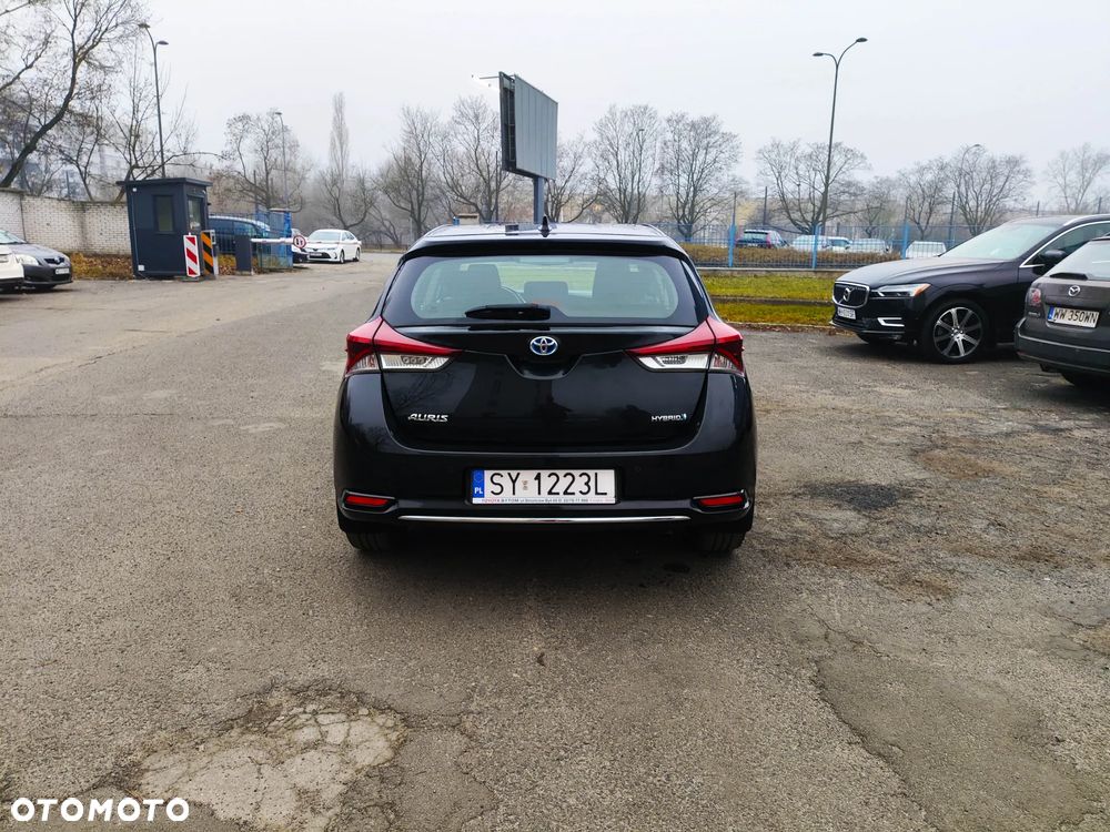 Toyota Auris Hybrid 135 Prestige - 5