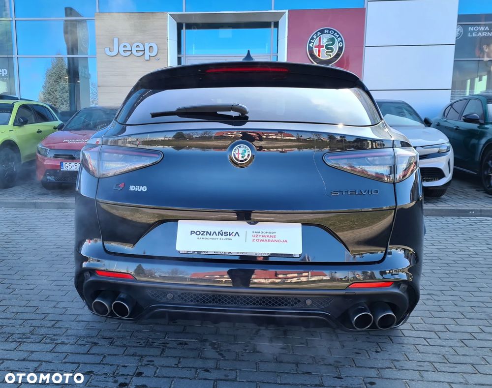 Alfa Romeo Stelvio 2.9 V6 Bi-Turbo Quadrifoglio Q4 - 6