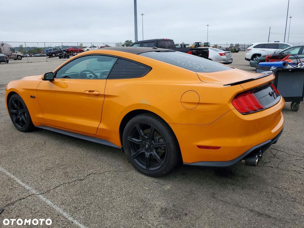 Ford Mustang 5.0 V8 GT - 3