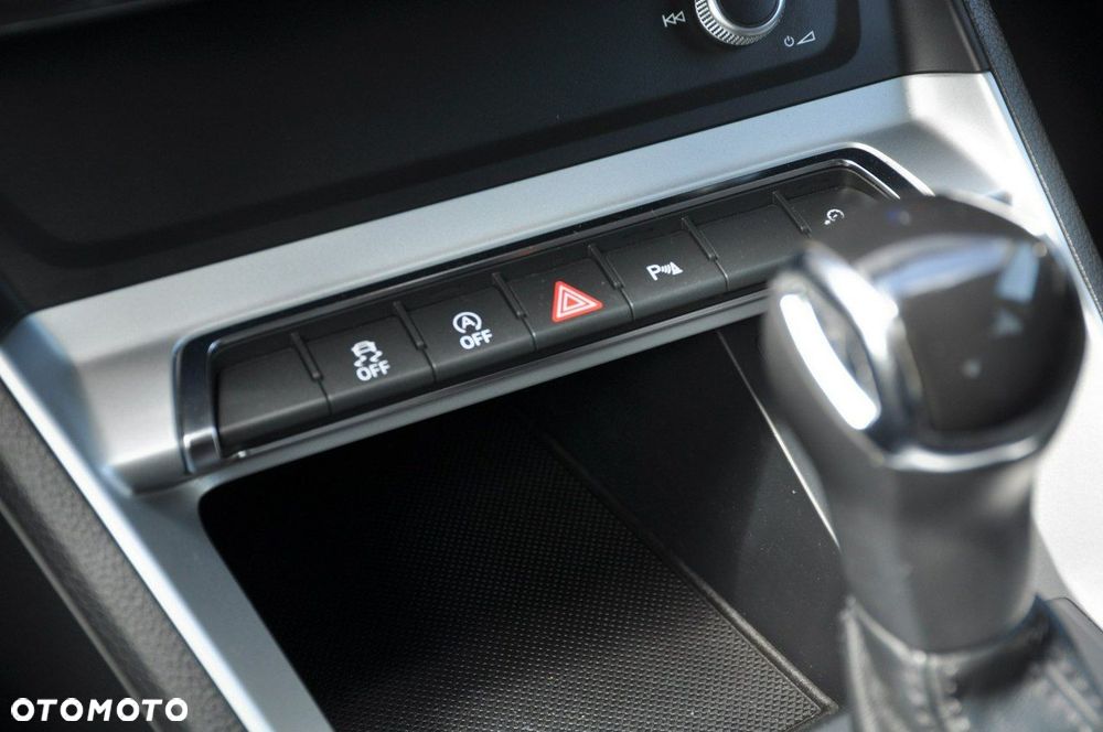 Audi Q3 35 TDI Advanced S tronic - 38