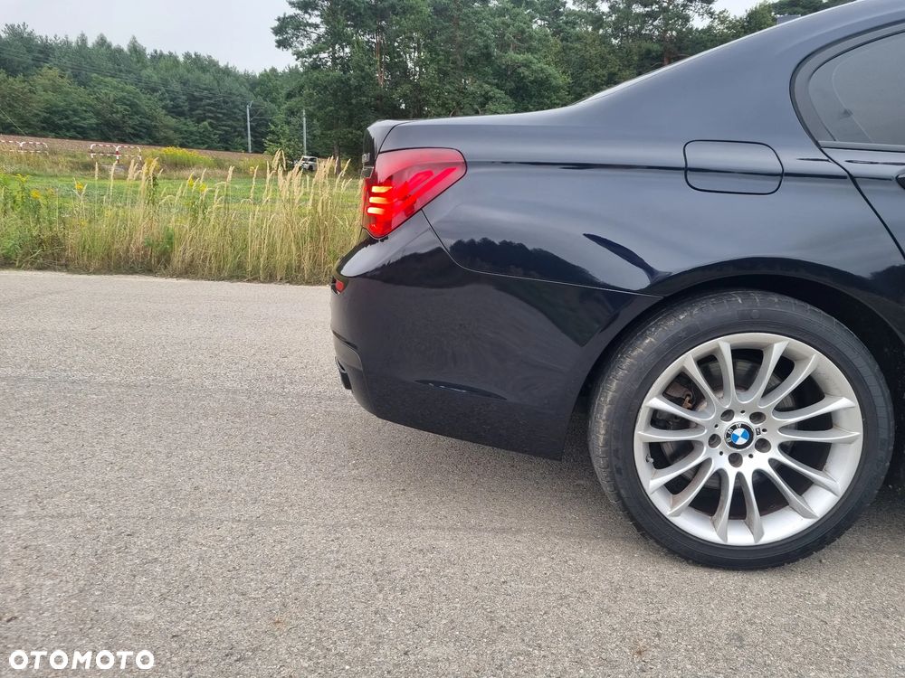 BMW Seria 7 740Li - 12