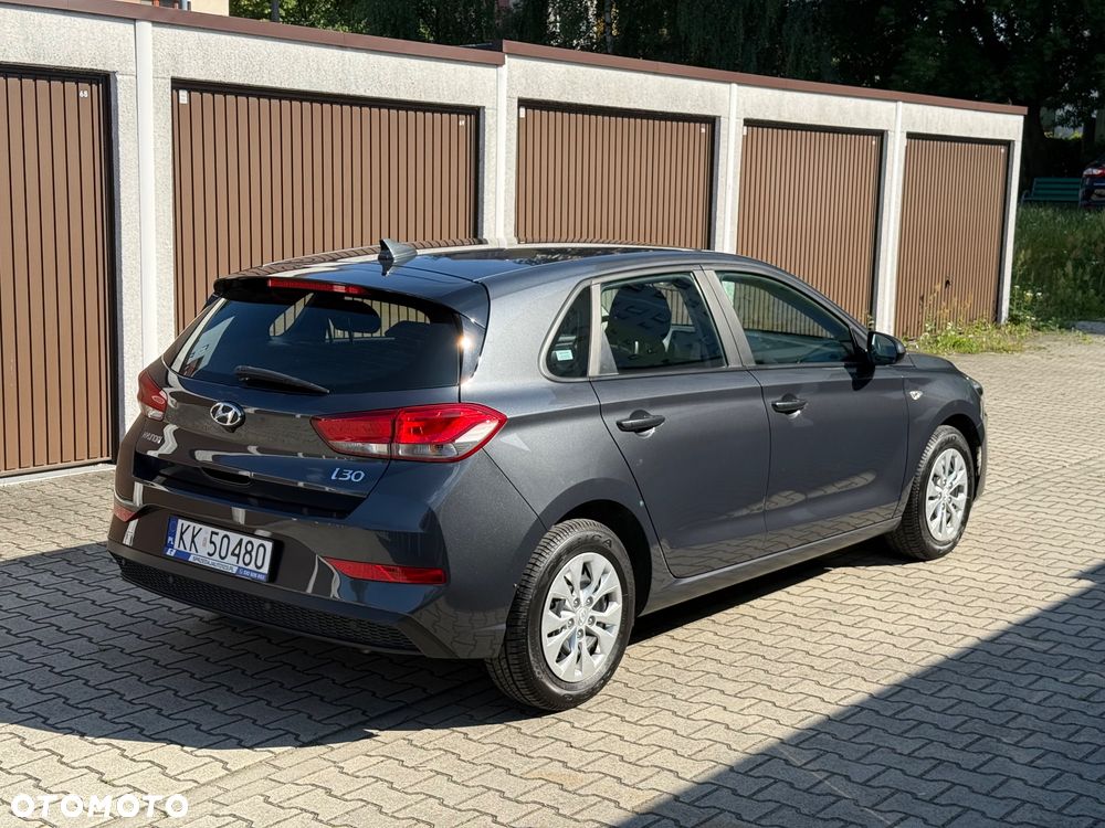 Hyundai i30 1.5 DPI Classic + - 3