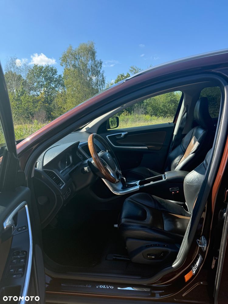 Volvo XC 60 D5 AWD Summum - 12