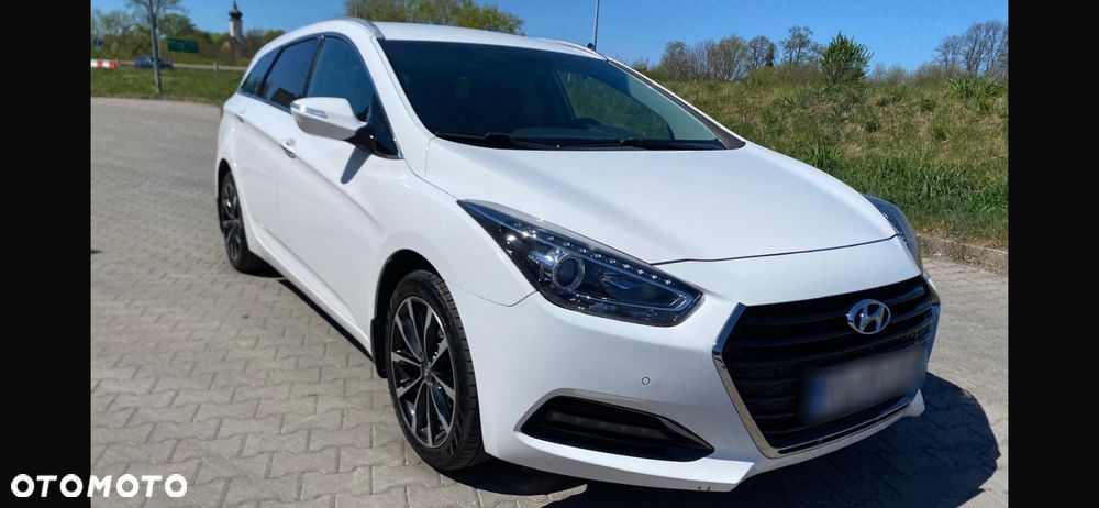 Hyundai i40 Kombi blue 1.7 CRDi Family - 2