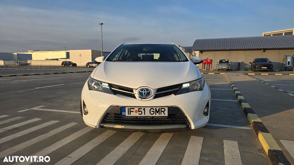 Toyota Auris - 2