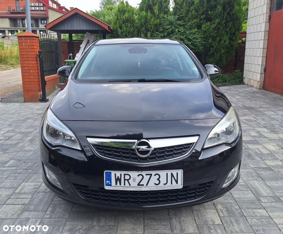 Opel Astra 1.4 Turbo - 2