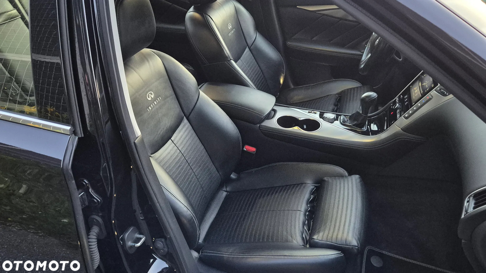 Infiniti Q50 2.2d Sport Sound Studio by Bose - 11