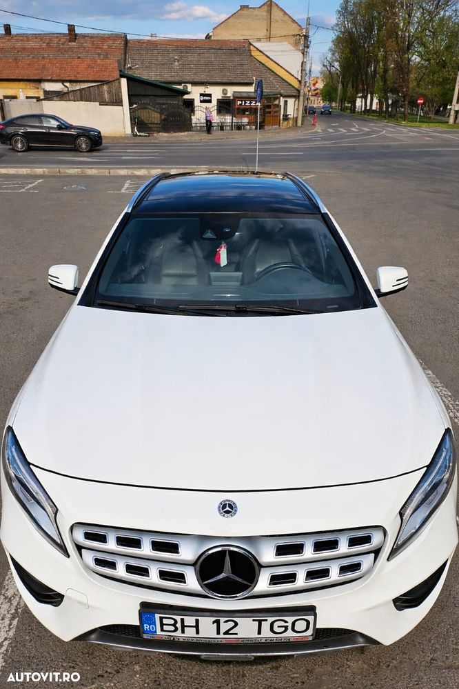 Mercedes-Benz GLA 220 d 4MATIC 7G-DCT AMG Line - 2