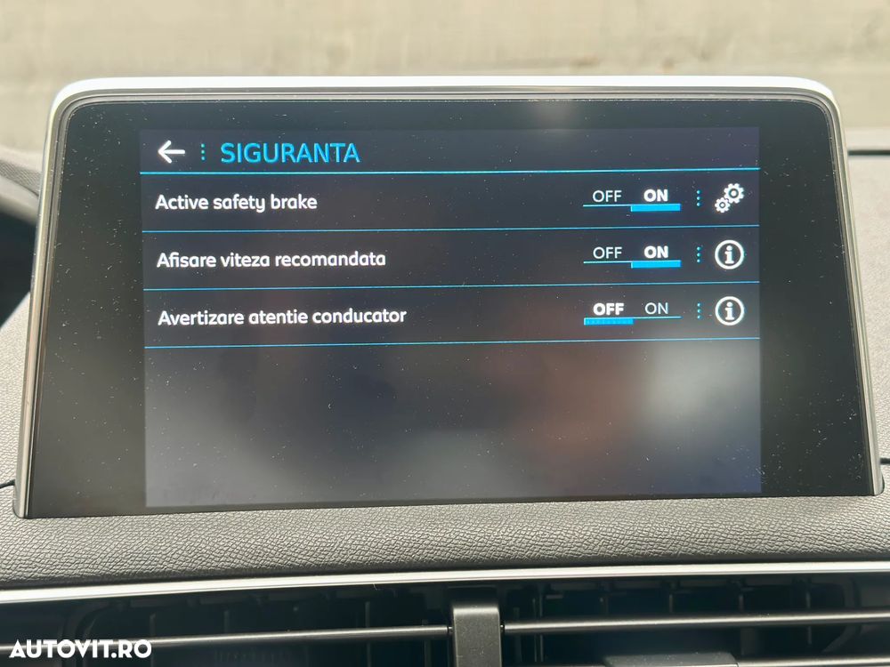Peugeot 3008 - 32