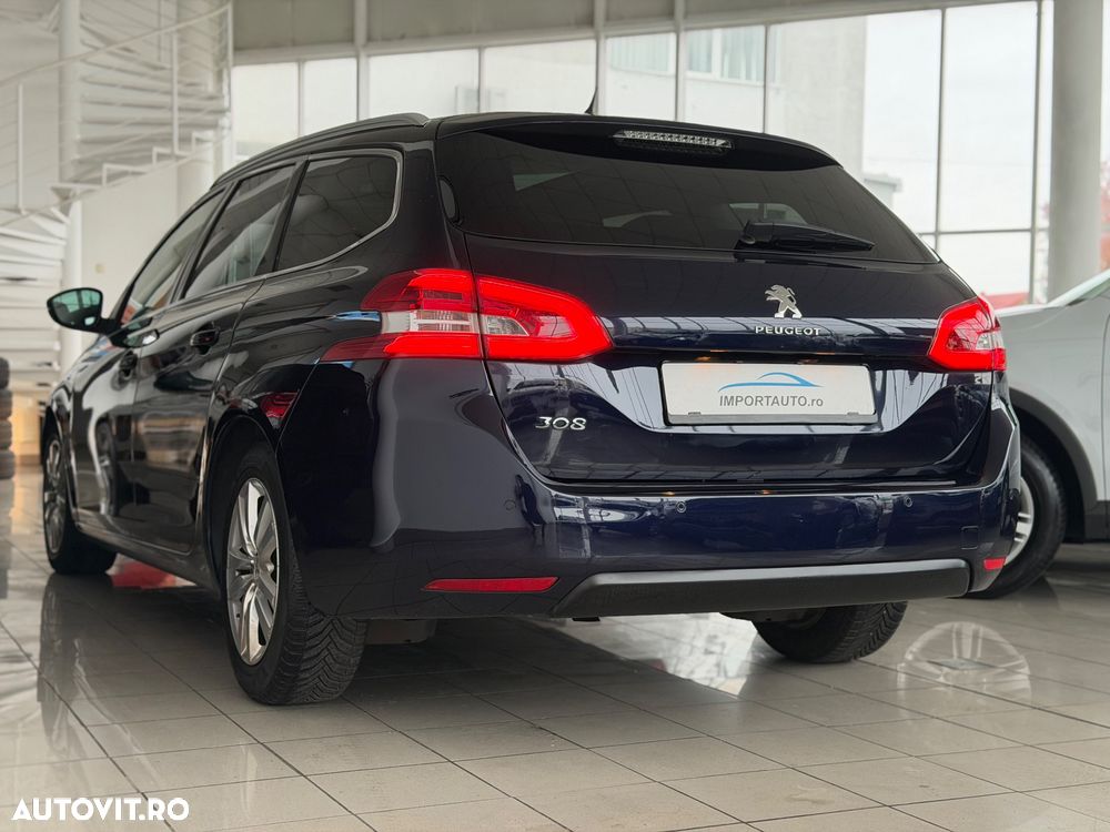 Peugeot 308 SW 1.2 L PureTech Turbo Allure - 7