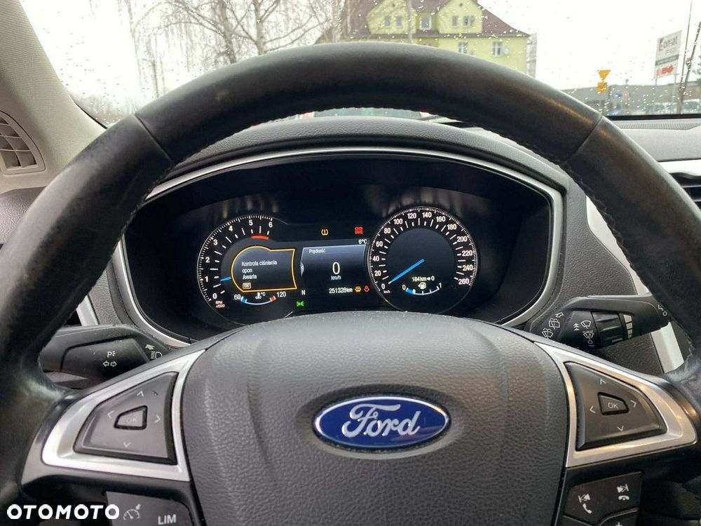 Ford Mondeo - 22