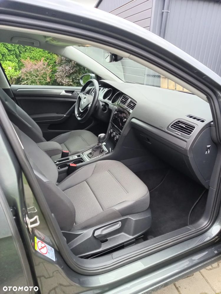 Volkswagen Golf - 13