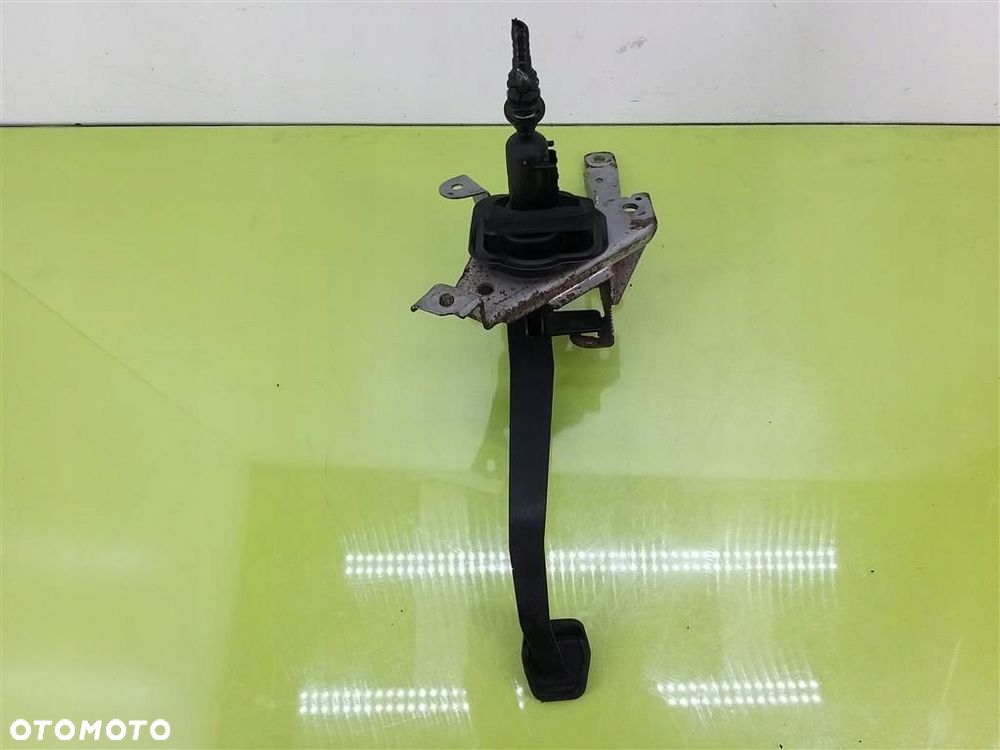 Pedał sprzęgła Volvo V50 2004-2012 4N517B633EM 3M517A543AF ORYGINAŁ - 1