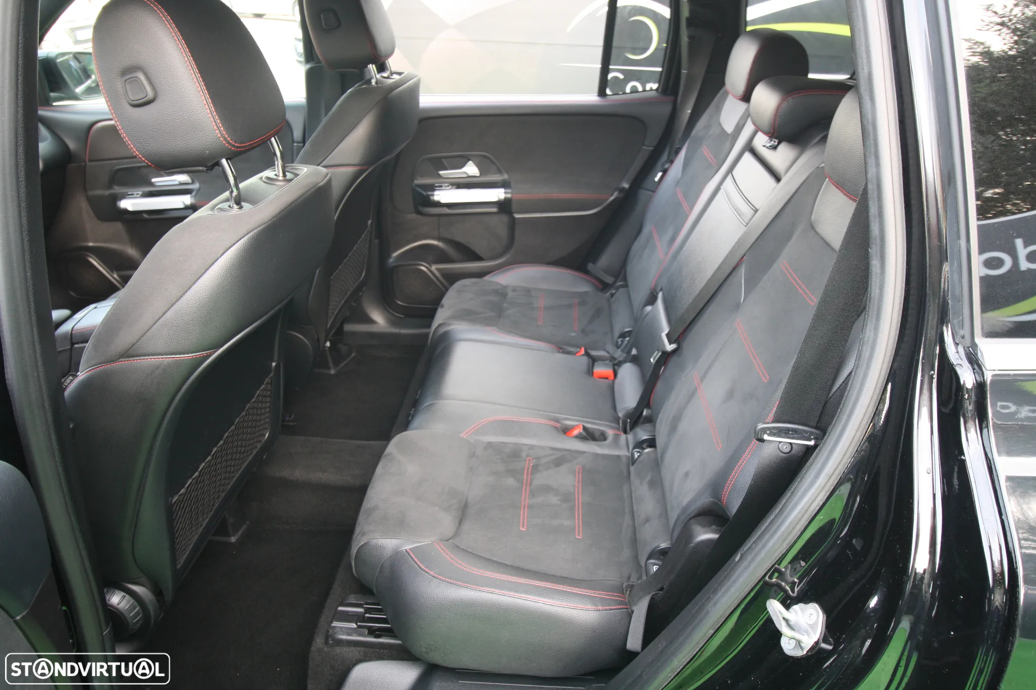 Mercedes-Benz GLB 180 d AMG Line - 56