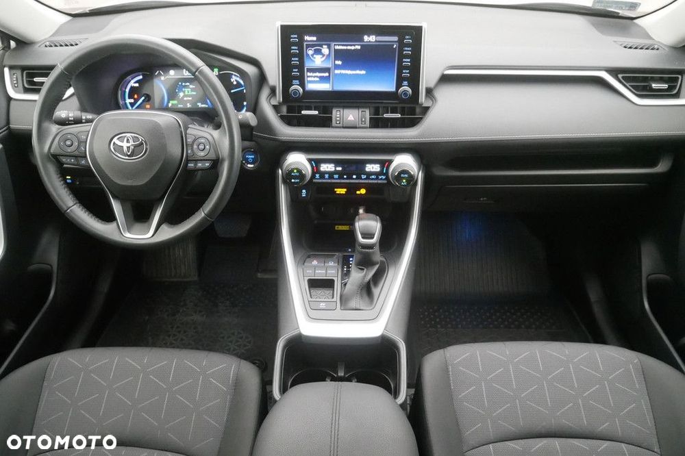 Toyota RAV4 - 8