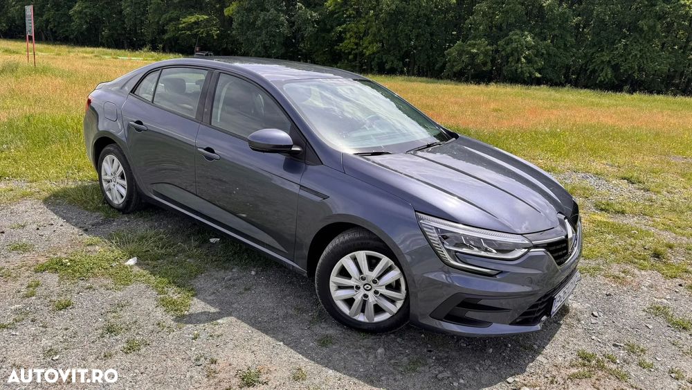 Renault Megane TCe 140 GPF Life - 4