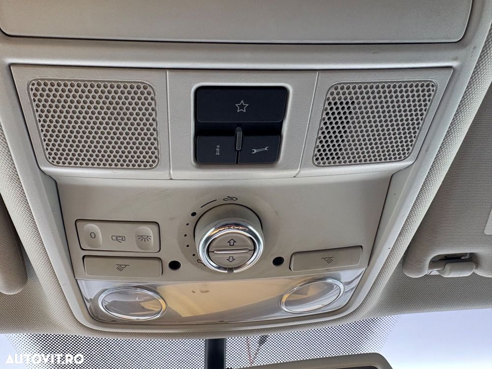 Volkswagen Passat - 14