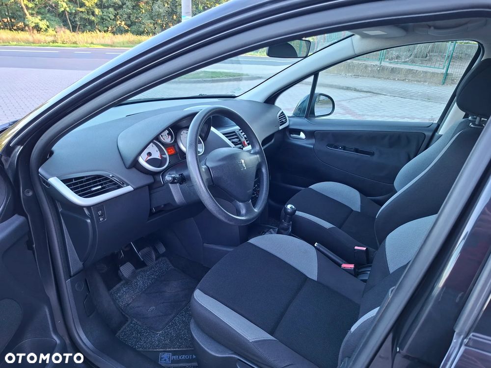 Peugeot 207 75 Filou - 10