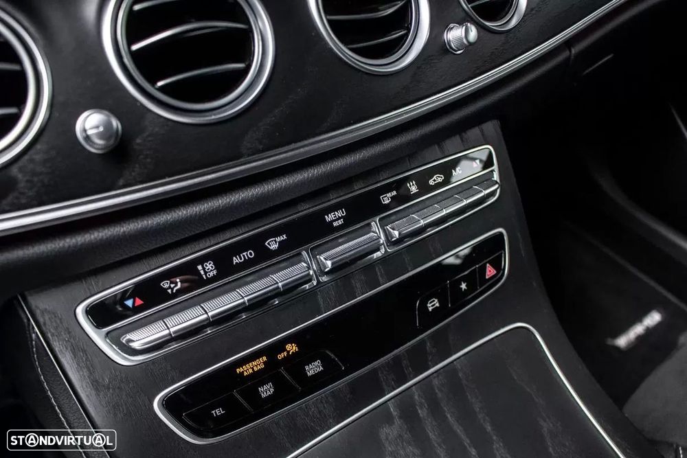 Mercedes-Benz E 300 e AMG Line - 27