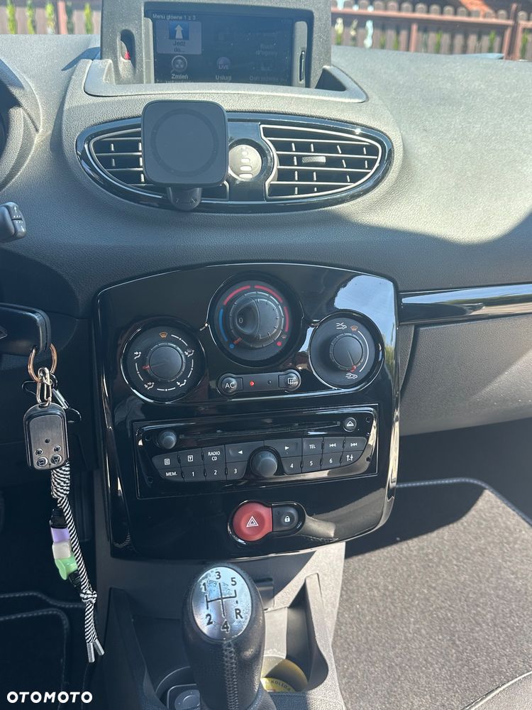Renault Clio - 5