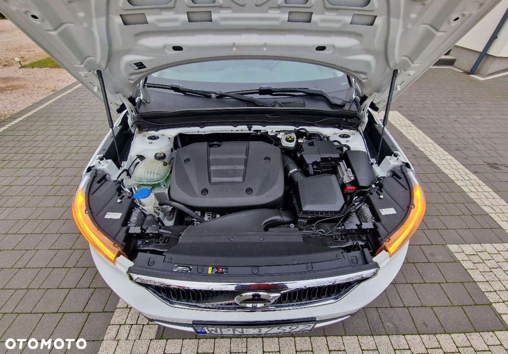 Volvo XC 40 T3 Momentum - 38