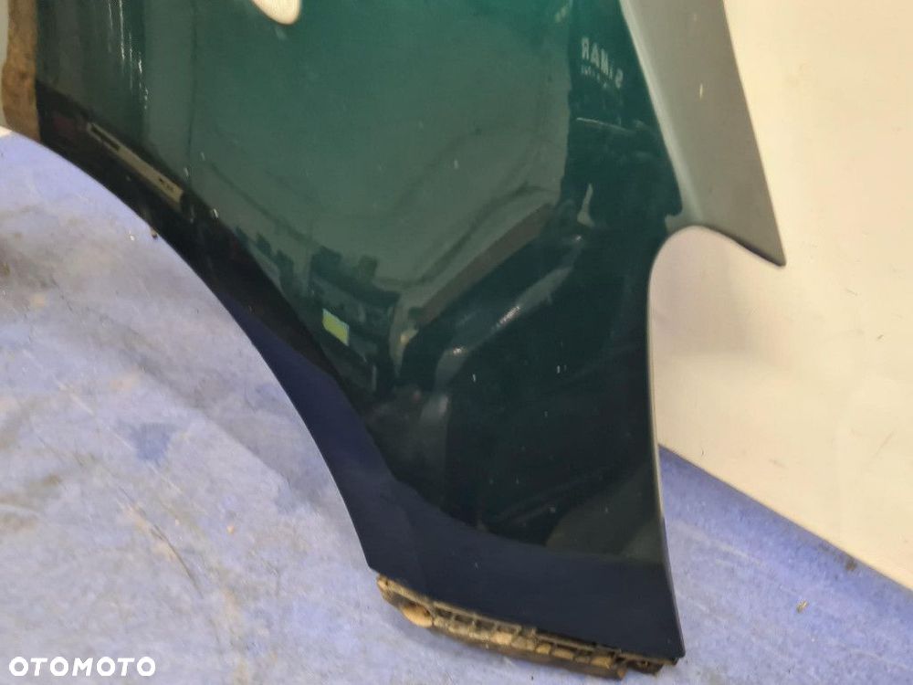 TOYOTA YARIS II LIFT BŁOTNIK PRZÓD PRAWY 6S3 - 6