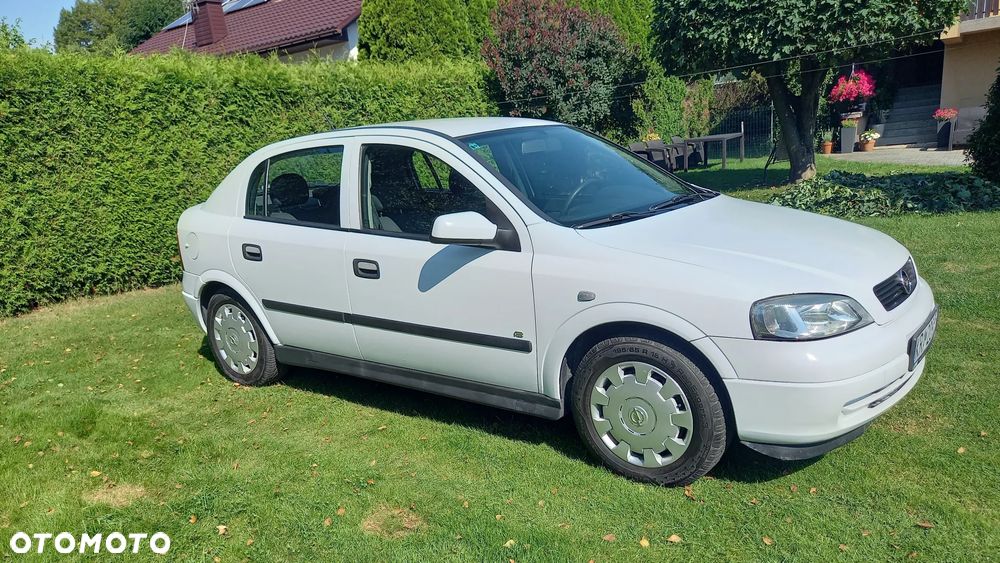 Opel Astra 1.4 - 7