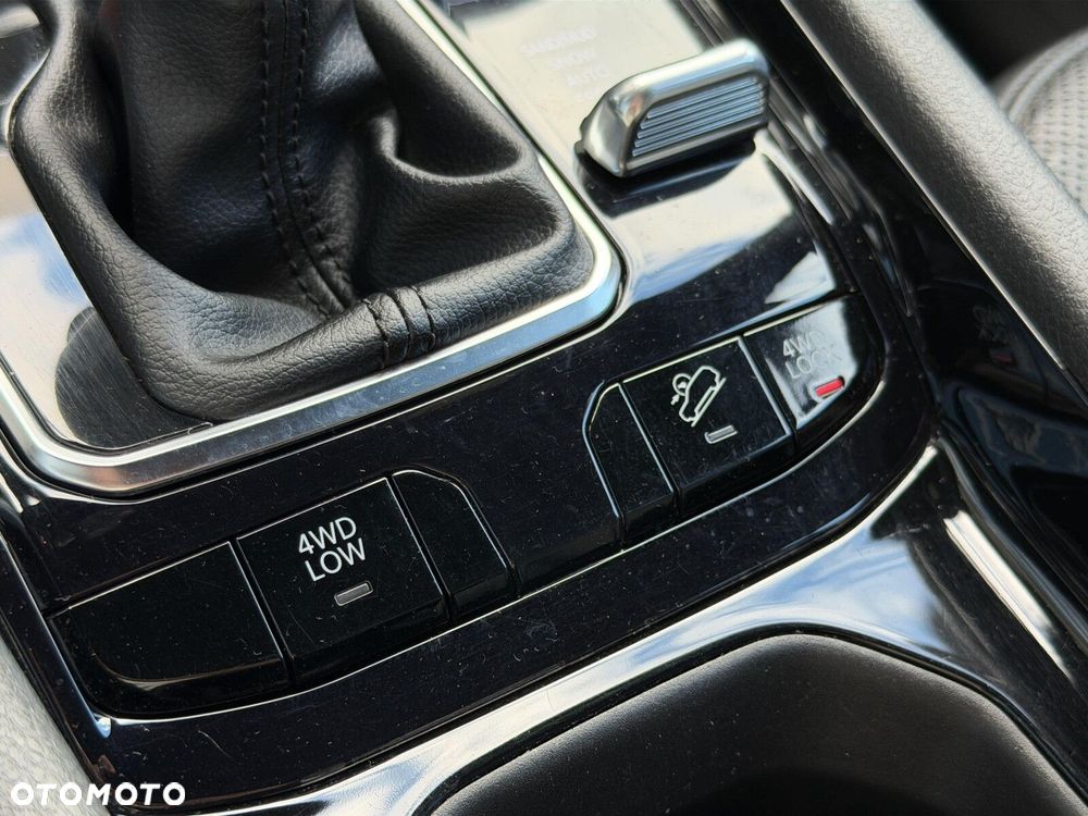 Jeep Compass - 33