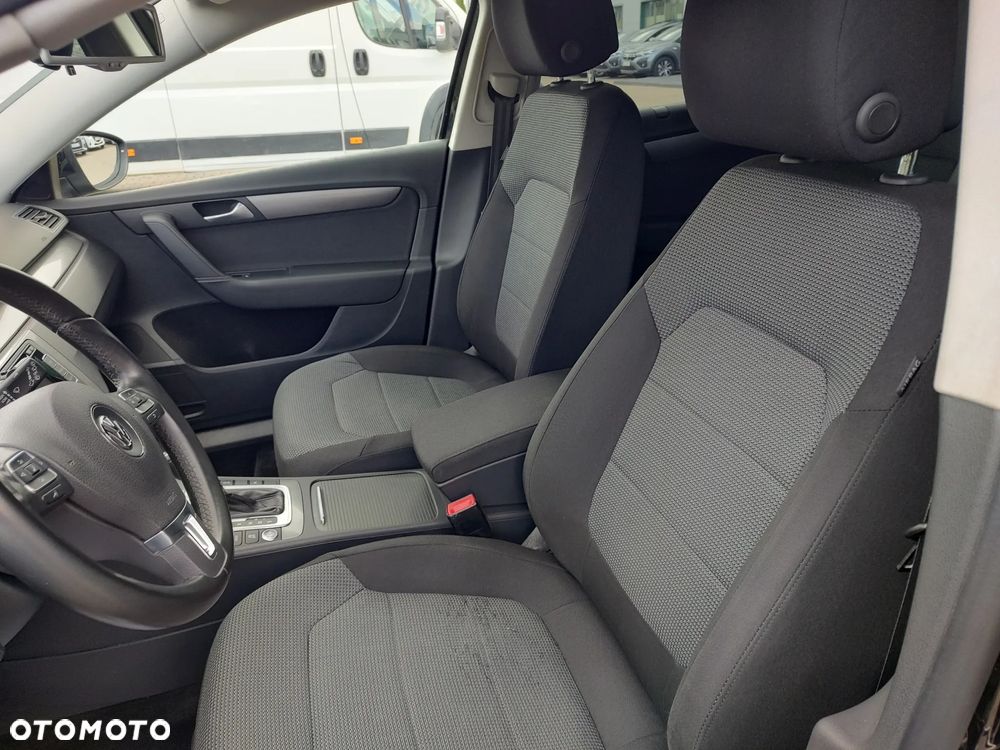Volkswagen Passat 2.0 TDI Comfortline DSG - 8
